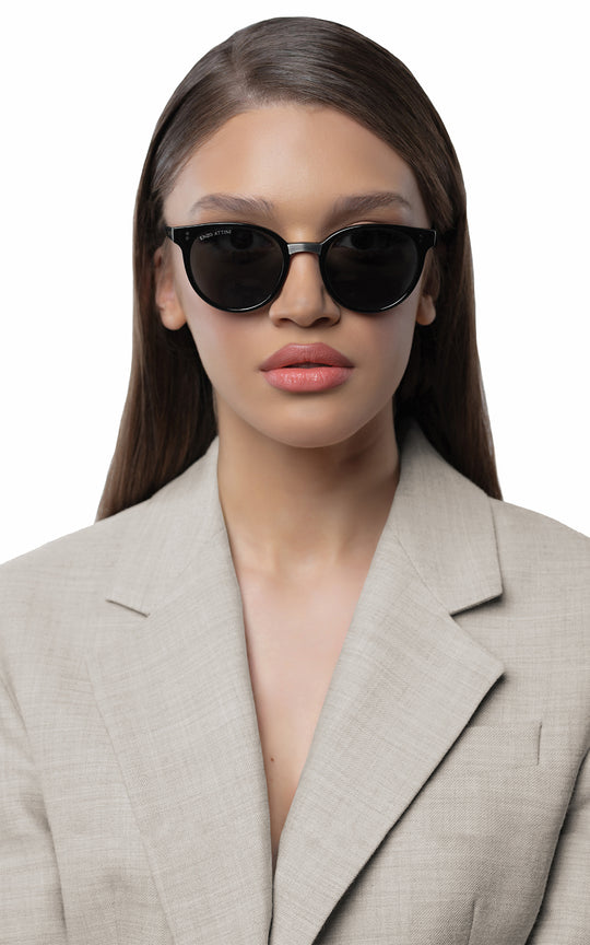 Murano / Black + Dark Black Lens.