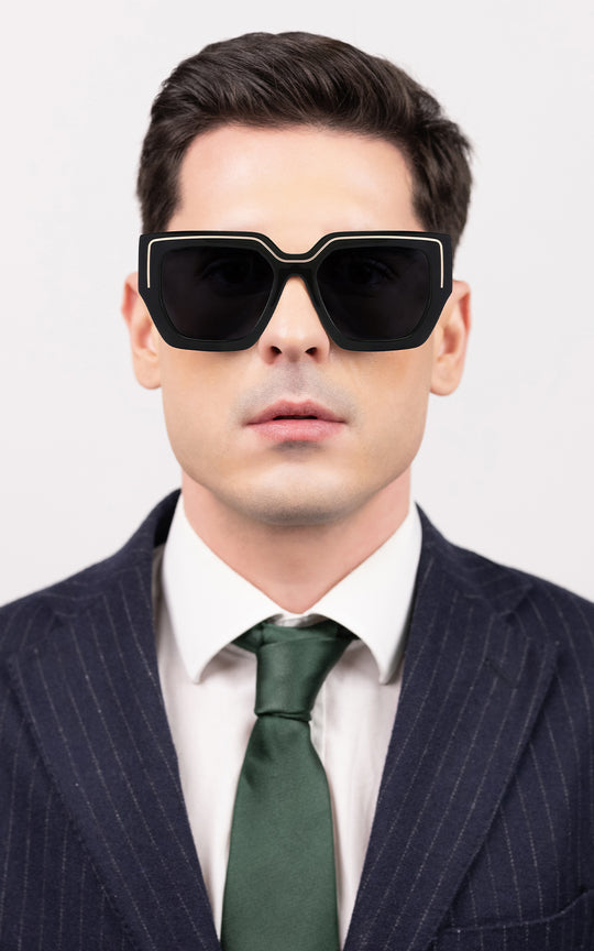 Cologne Cathedral / Black + Dark Black Lens