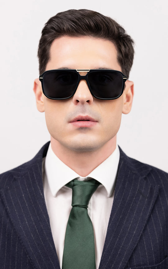 Val d'Orcia/ Black & Gold Color + Dark Black Lens