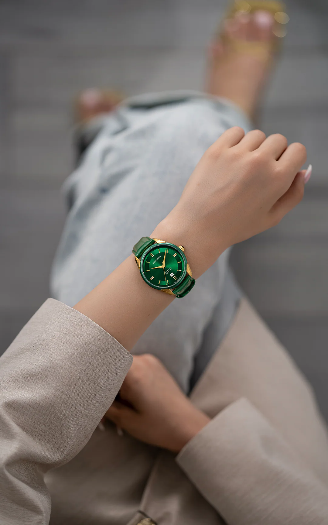 Lago di Como Automatic ll / Swiss Movement.