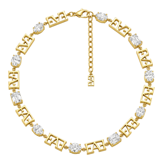 Trinity Necklace / White Color.