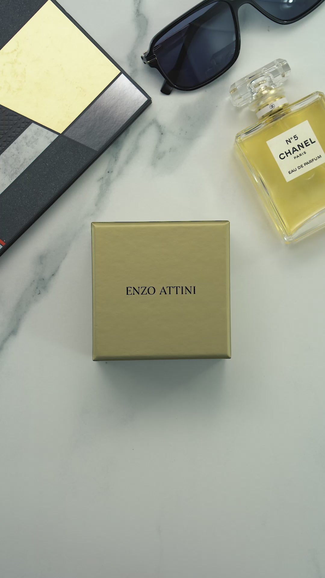 Fontana di Trevi - Minimalist  / Gold