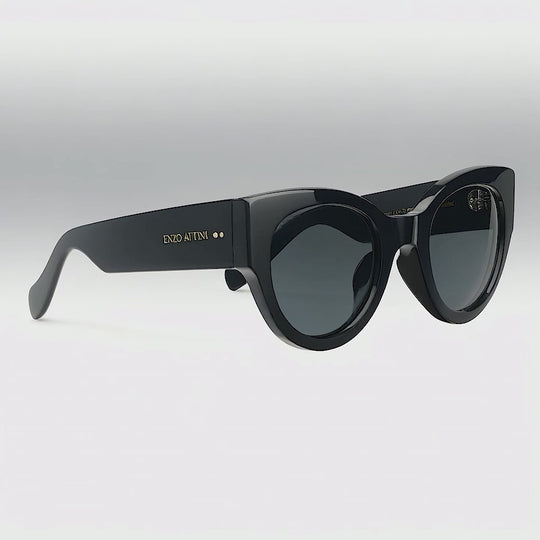 Trulli / Black + Dark Black Lens.