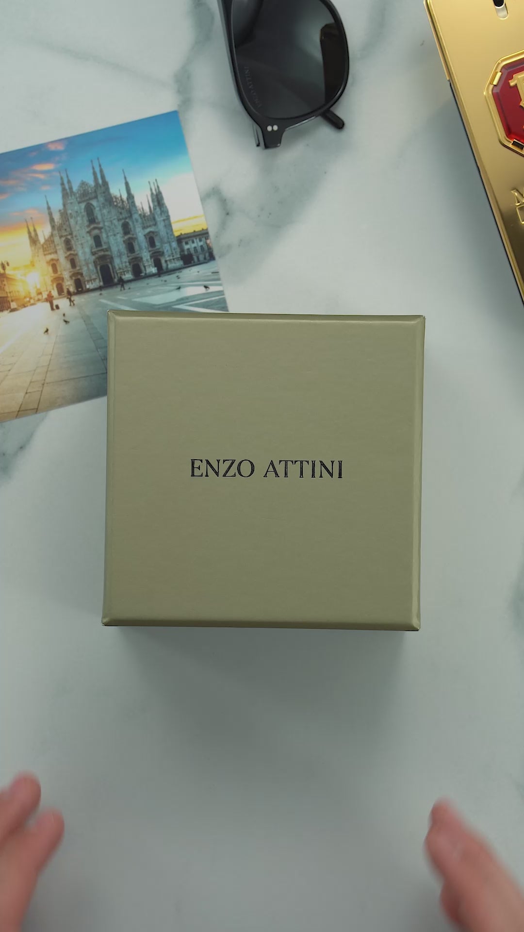 Piazza del Duomo, Milano ll / President Bracelet, Gold Color, Swiss Movement