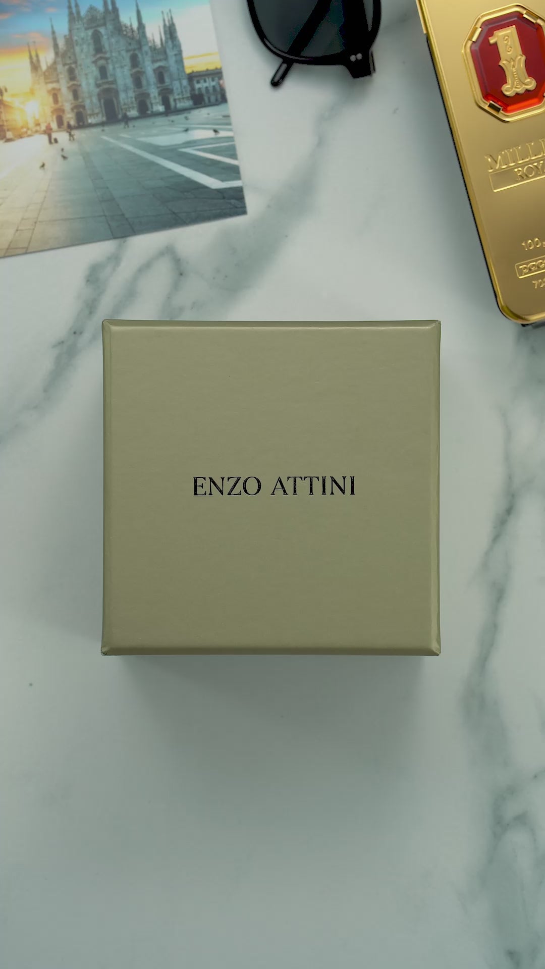 Piazza del Duomo, Milano ll / President Bracelet, Black Color, Swiss Movement