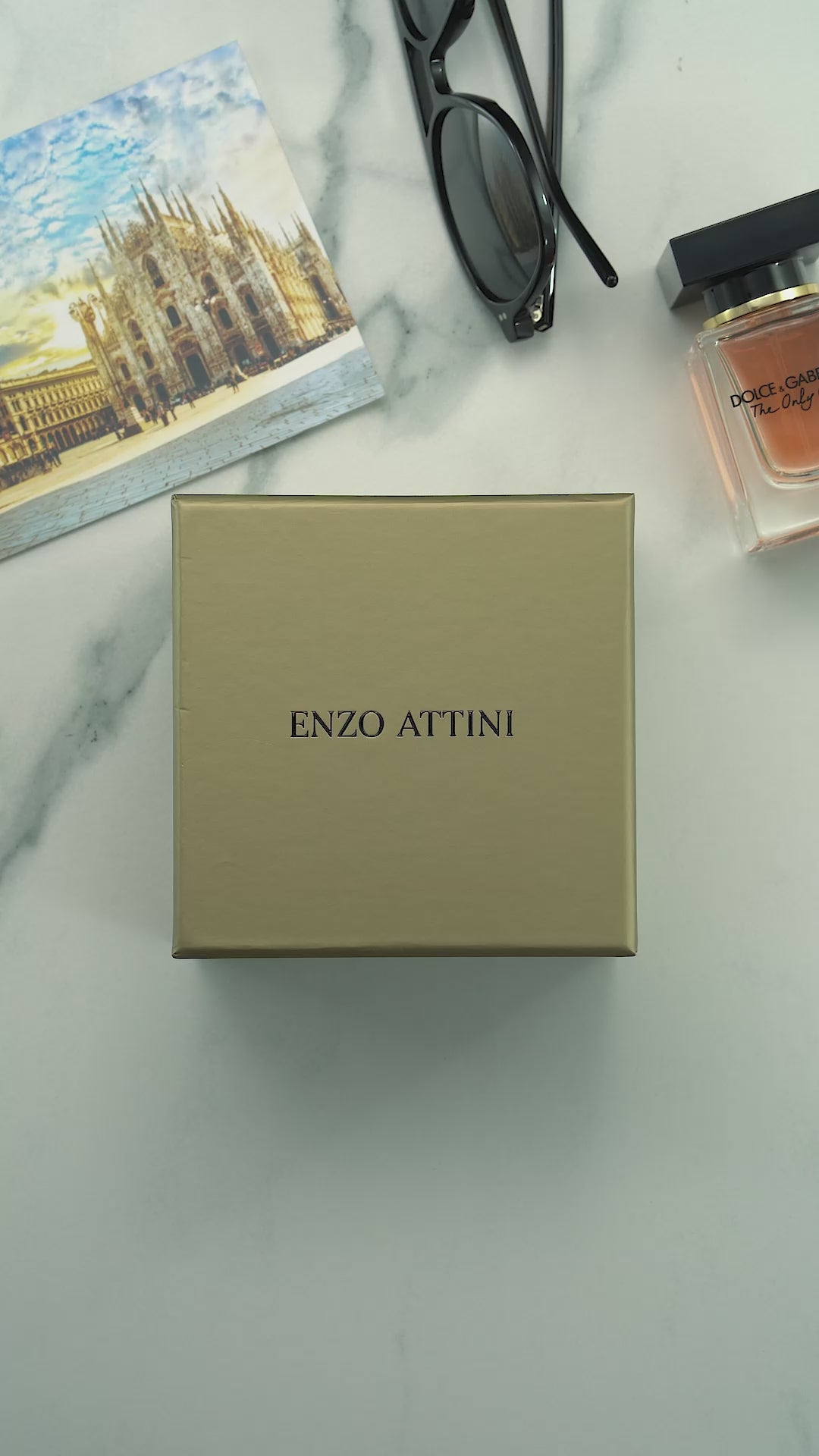 Piazza del Duomo, Milano ll / Swiss Movement